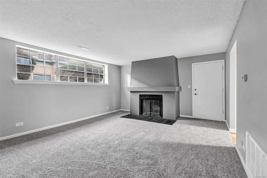 Building Photo - 9330 E Girard Ave