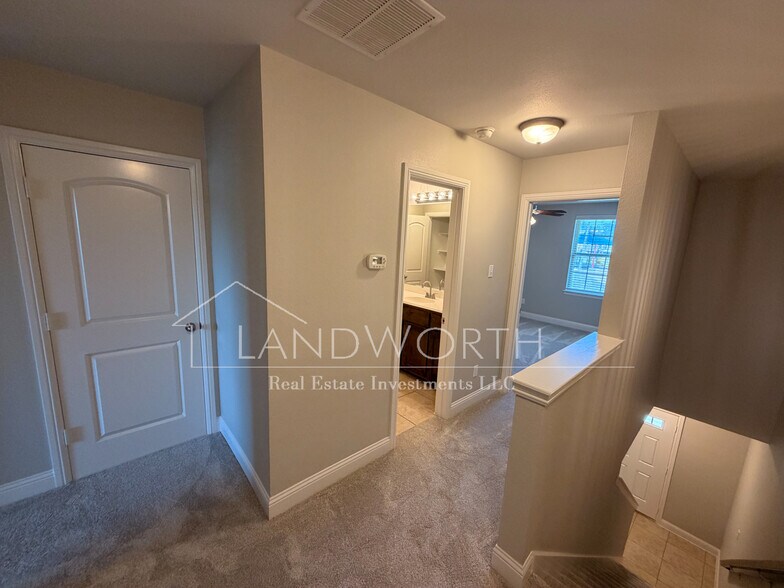 Building Photo - 4604 Angus Dr