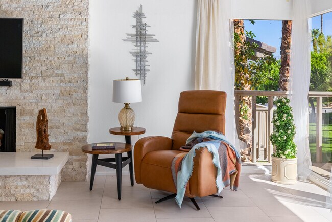 Building Photo - 46642 Arapahoe Cir