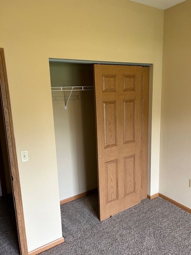 Building Photo - Modern Brick Ranch with 3 Bedrooms, 1.5 Ba...