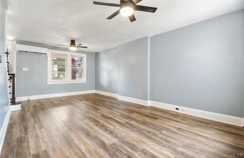 Building Photo - 256 Lehigh Ave