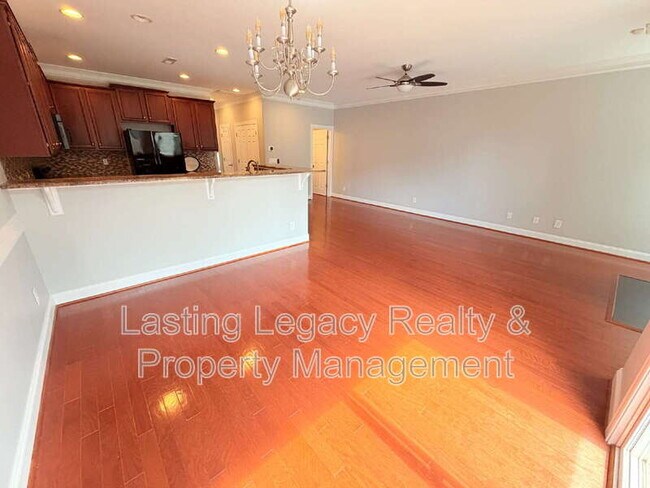 Building Photo - 959 Silver Leaf Dr