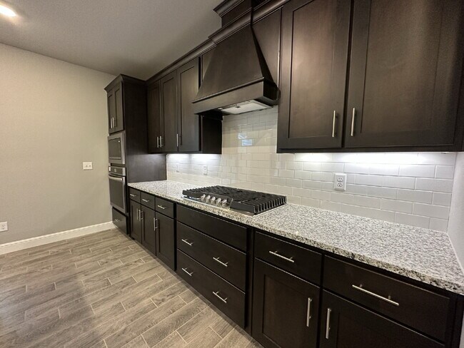 Building Photo - 2040 Tallgrass Ter