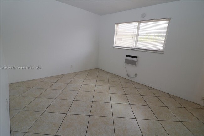 Building Photo - 59 NW 37th St