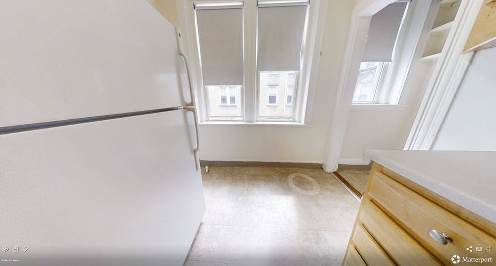 Building Photo - 120 Washington St