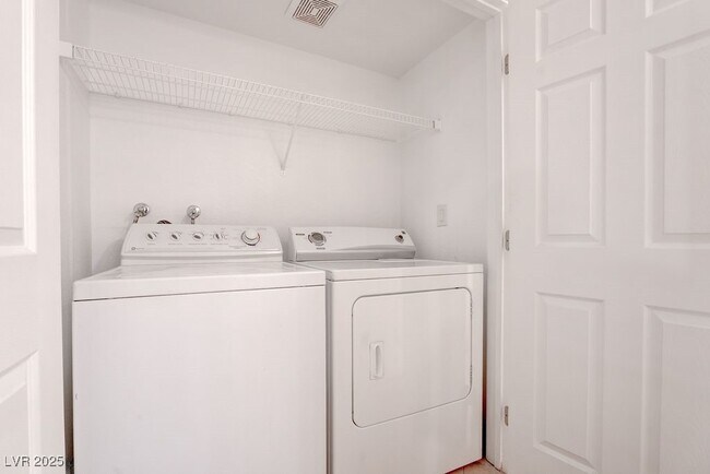 Building Photo - 6650 W Warm Springs Rd