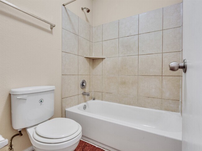 Building Photo - 5018 Blue Spruce Hill St