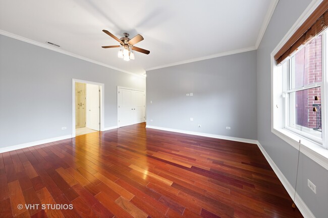 Building Photo - 11053 S Lawndale Ave