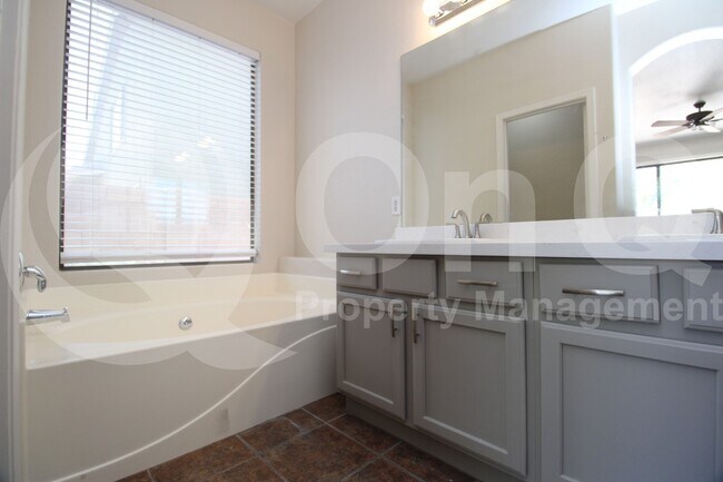 Building Photo - 4005 N 126th Ave