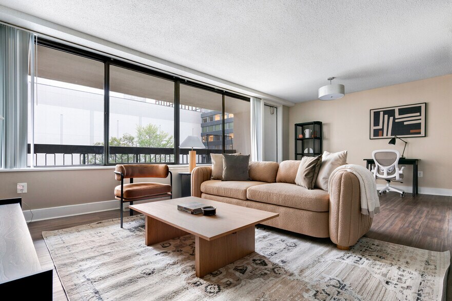 Primary Photo - 1515 Richmond Hwy