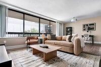 Building Photo - 1515 Richmond Hwy