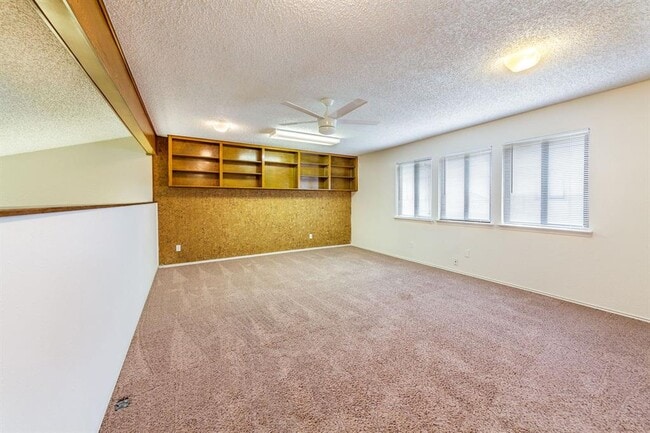 Building Photo - 8501 Fathom Cir