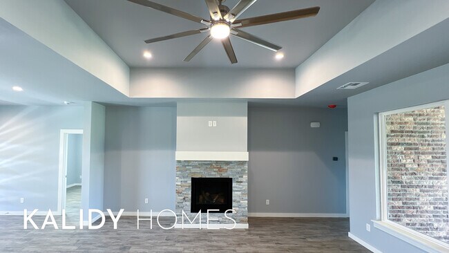 Building Photo - 17583 Natalie Ct