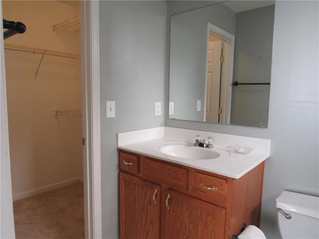 Building Photo - 35 Granite Ct