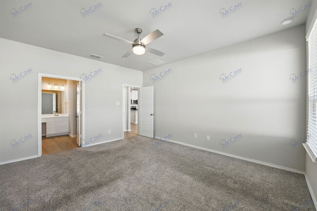 Building Photo - 5909 Hopkins Dr