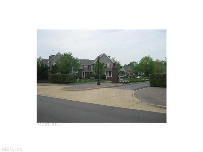 Building Photo - 212 Fireweed Ct