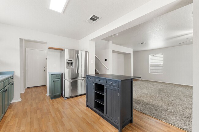 Building Photo - 10034 Southern Sun