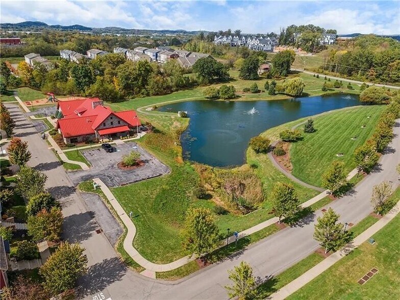 Building Photo - 2008 Hemlock Ln