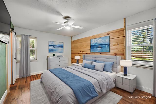 Building Photo - 404 E Alexander Ln