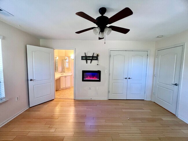 Building Photo - Beautifully Remodeled Corner Condo with Dual Primary Suites in The Villas at Bellamy