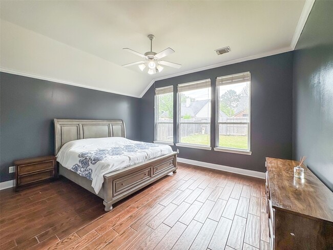 Building Photo - 3015 Gilford Ln