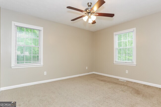 Building Photo - 265 Arbor Way
