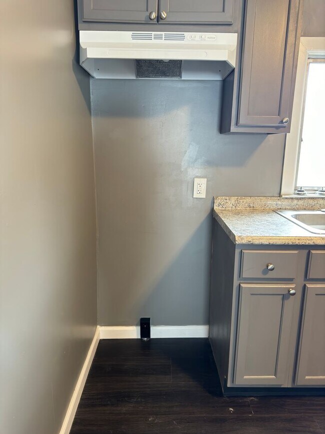 Building Photo - Rent to Own in Crestline Available Now
