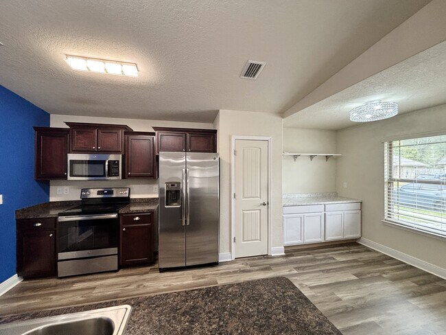 Building Photo - 5143 Carmell Ridge Cir