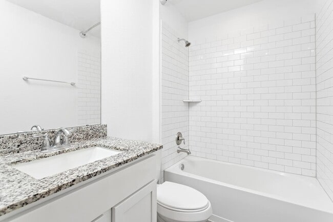 Building Photo - 6715 Riplee St