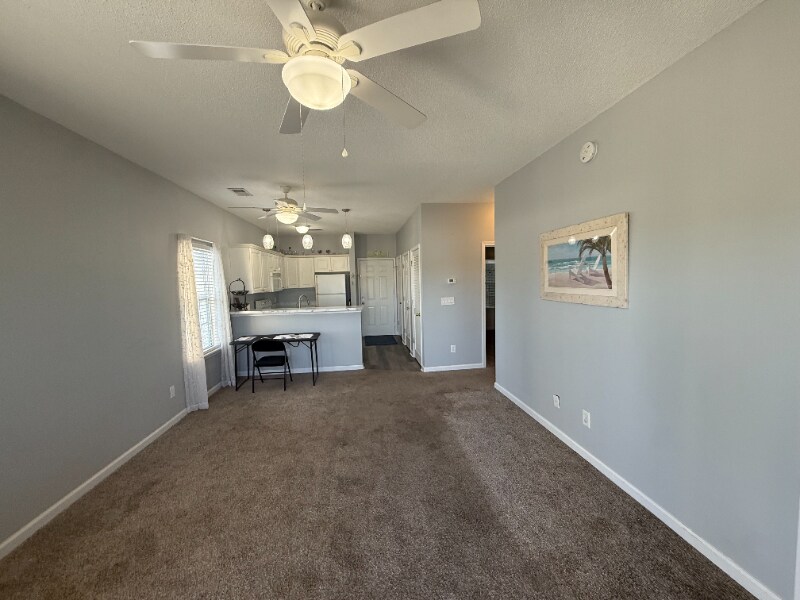 Building Photo - 2040 Cross Gate Blvd