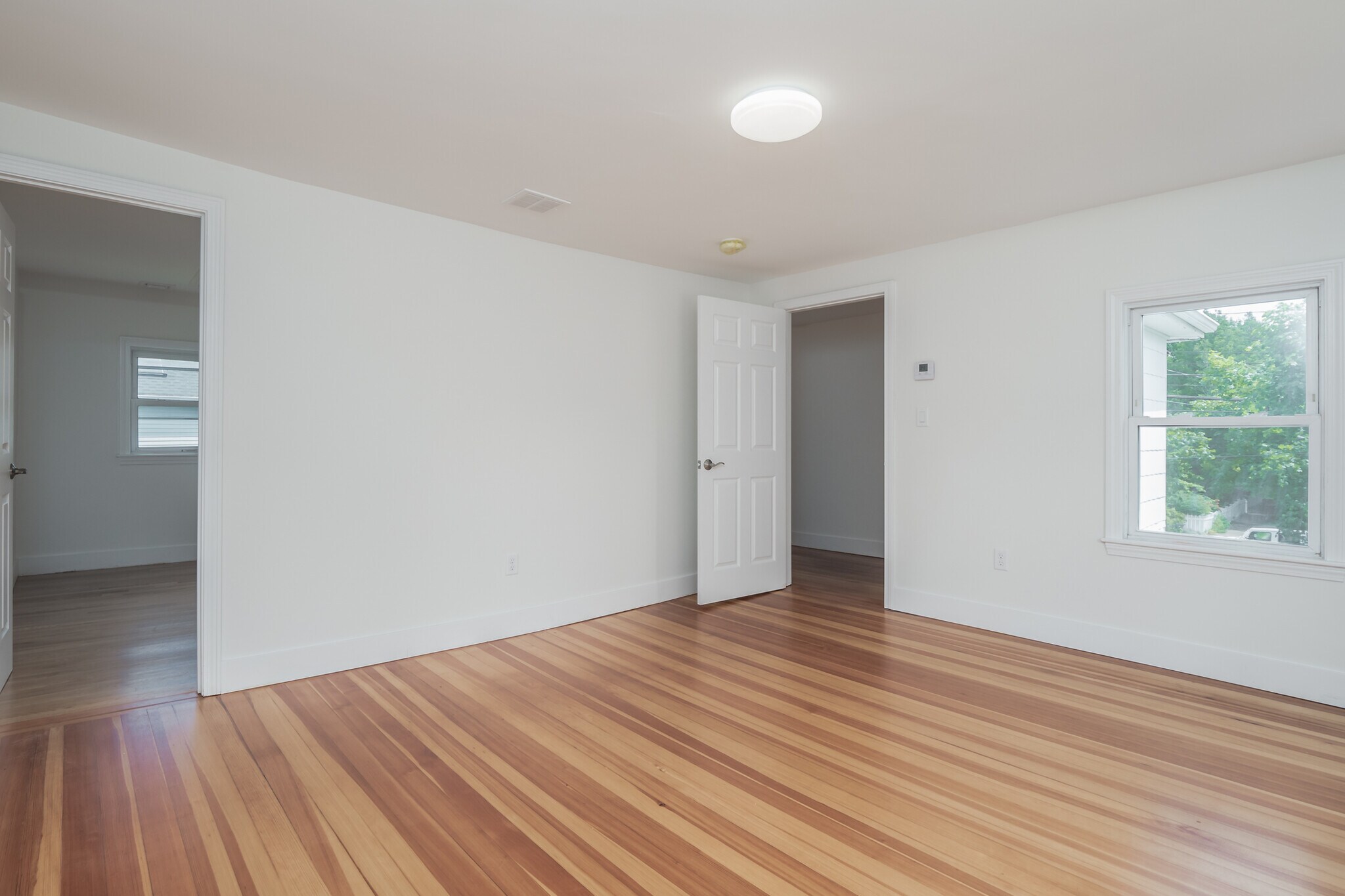 Building Photo - 92 Clinton Place Unit #2