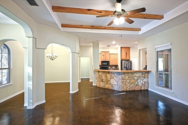 Building Photo - 2223 Sun Chase Blvd