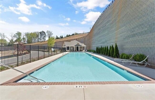 Building Photo - 2085 Manor Pointe Dr