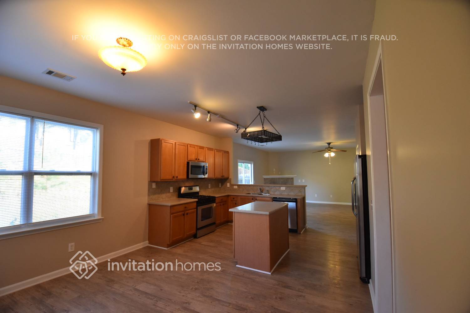 Building Photo - 507 Waterfall Dr