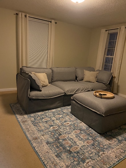 Building Photo - 319 Portz Ave