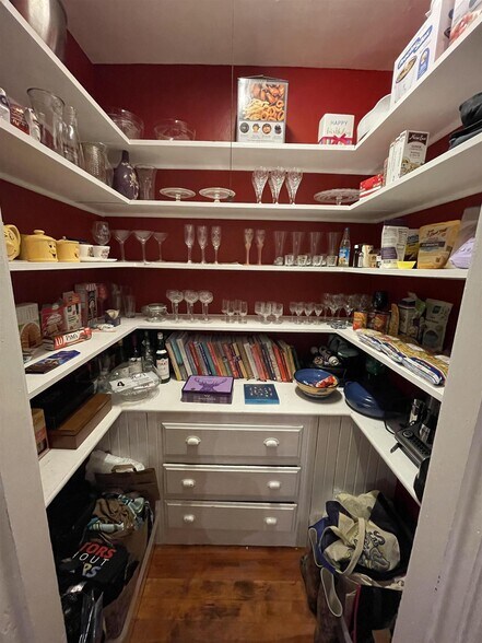 Building Photo - 217 Harvard St