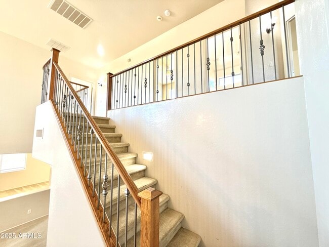 Building Photo - 15029 W Riviera Dr