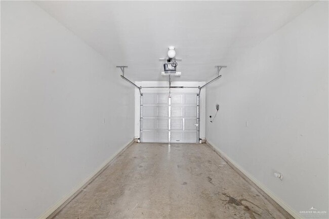 Building Photo - 3234 Valle Cir