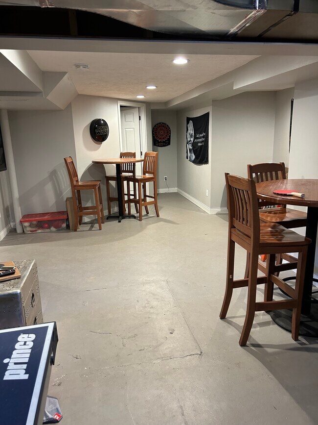 Building Photo - 1208 N 4th St