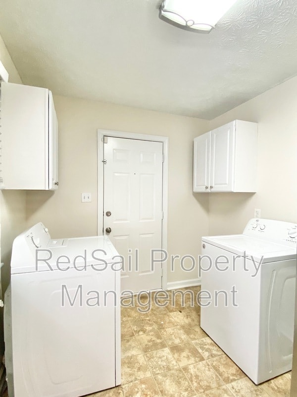 Building Photo - 1628 Orcutt Ave