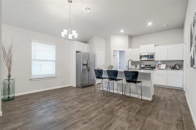 Building Photo - 9207 SW 47th St