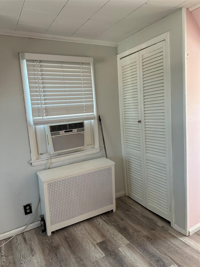 Building Photo - 626 Wool Ave