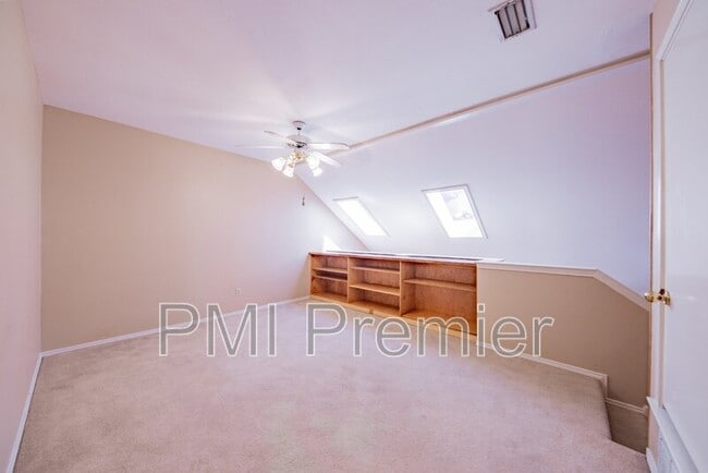 Building Photo - 471 Caviness Dr