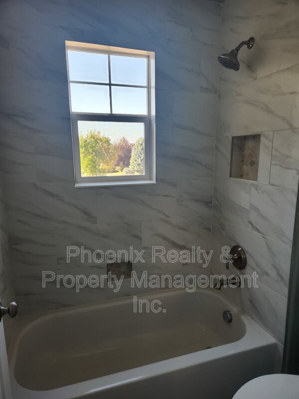 Building Photo - 4125 Portofino Dr