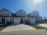 Building Photo - 2033 Northwest Dr