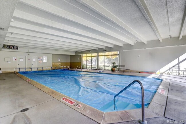 Building Photo - 675 S University Blvd