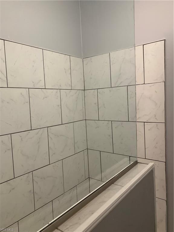 Building Photo - 1970 E 71st St