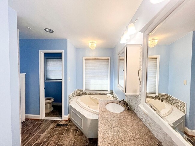 Building Photo - 3502 Old Jones Rd