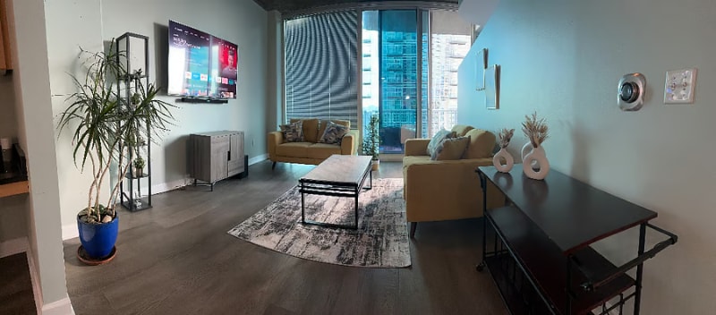 Building Photo - 400 W Peachtree St NW