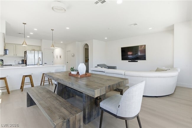 Building Photo - 11063 Pegasus Dr